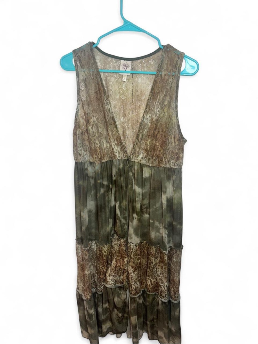 Sleeveless Lace-Trim Maxi Dress in Olive & Taupe